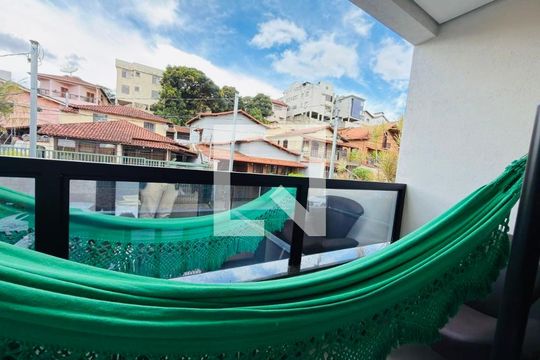 Casa à venda com 3 quartos, 90m² em Alto Caiçaras, Belo Horizonte