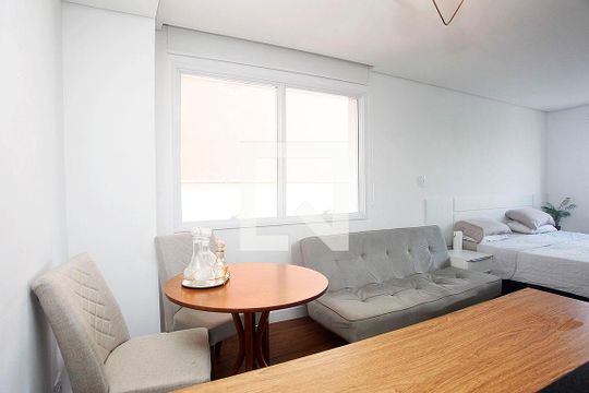Studio - Sala / Quarto de kitnet/studio à venda com 1 quarto, 34m² em Cidade Baixa, Porto Alegre