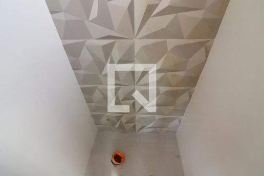 Lavabo de apartamento para alugar com 2 quartos, 70m² em Jardim das Quatro Marias, São Bernardo do Campo