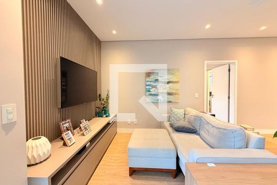Sala de TV de casa de condomínio à venda com 3 quartos, 329m² em Jardim Santa Teresa, Jundiaí