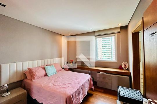 Quarto de apartamento à venda com 4 quartos, 274m² em Vila da Serra, Nova Lima