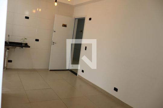 Sala de apartamento para alugar com 2 quartos, 45m² em Vila Fernandes, São Paulo
