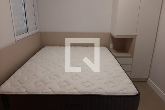 Quarto de apartamento para alugar com 2 quartos, 60m² em Campestre, Santo André