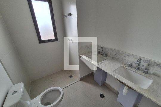 Banheiro de apartamento à venda com 3 quartos, 189m² em Chácara Klabin, São Paulo