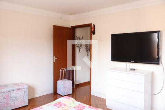 Quarto 1 de casa à venda com 4 quartos, 205m² em Jardim Santa Adelia, São Paulo