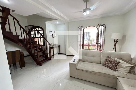 Sala de casa de condomínio à venda com 4 quartos, 196m² em Méier, Rio de Janeiro