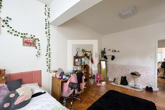 Quarto  de casa à venda com 2 quartos, 76m² em Jardim Olavo Bilac, São Bernardo do Campo