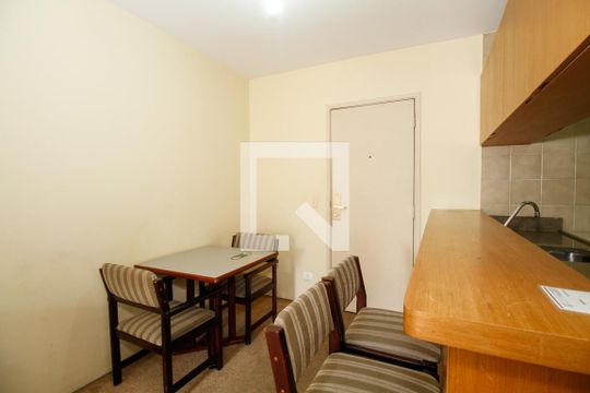 Sala de Estar e Jantar de apartamento à venda com 1 quarto, 42m² em Jardim Paulista, São Paulo