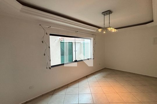 Sala de casa para alugar com 4 quartos, 320m² em Campestre, Santo André