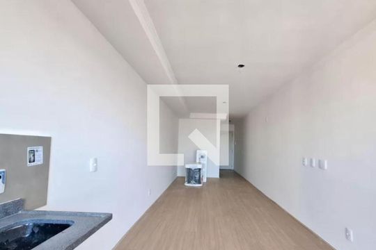 Kitnet/Studio para alugar com 1 quarto, 38m² em Centro, Rio de Janeiro