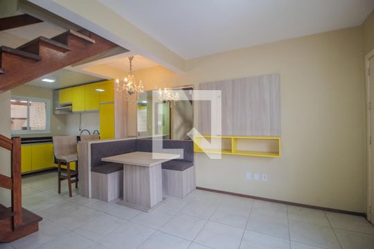 Casa de Condomínio para alugar com 2 quartos, 83m² em Restinga, Porto Alegre
