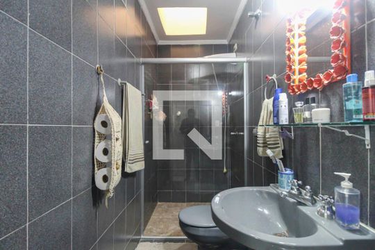 Banheiro da Suíte 1 de casa à venda com 2 quartos, 170m² em Vila Alpina, São Paulo