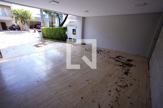 Casa de Condomínio à venda com 3 quartos, 470m² em Condomínio do Lago 1ª Etapa, Goiânia
