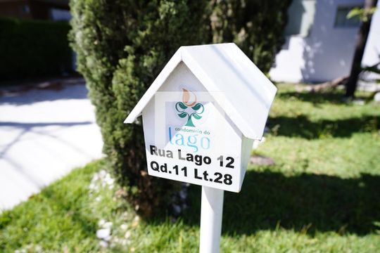Casa de Condomínio à venda com 3 quartos, 470m² em Condomínio do Lago 1ª Etapa, Goiânia