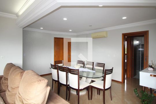 Apartamento à venda com 3 quartos, 110m² em Vila Ipiranga, Porto Alegre