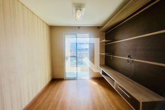 Sala de apartamento para alugar com 2 quartos, 60m² em Vila Silveira, Guarulhos