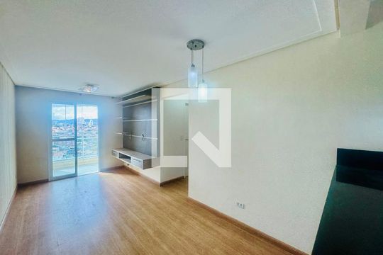 Sala de apartamento para alugar com 2 quartos, 60m² em Vila Silveira, Guarulhos