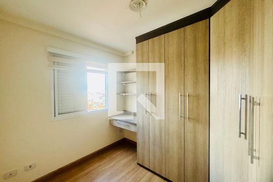 Quarto 1 de apartamento para alugar com 2 quartos, 60m² em Vila Silveira, Guarulhos