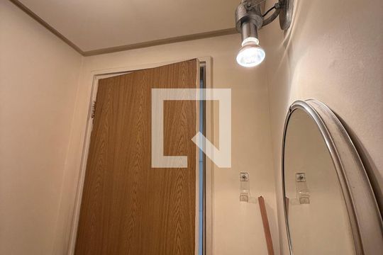 Lavabo de apartamento para alugar com 1 quarto, 43m² em Santa Cecilia, São Paulo