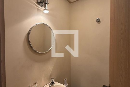 Lavabo de apartamento para alugar com 1 quarto, 43m² em Santa Cecilia, São Paulo
