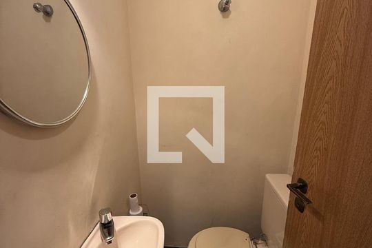 lavabo de apartamento para alugar com 1 quarto, 43m² em Santa Cecilia, São Paulo