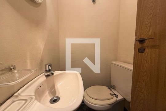 Lavabo de apartamento para alugar com 1 quarto, 43m² em Santa Cecilia, São Paulo