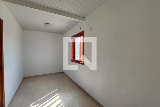 Quarto de apartamento para alugar com 1 quarto, 40m² em Industrial, Novo Hamburgo