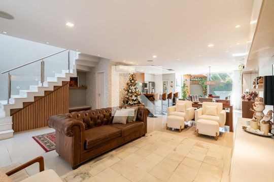 Casa de Condomínio à venda com 4 quartos, 275m² em Sarandi, Porto Alegre