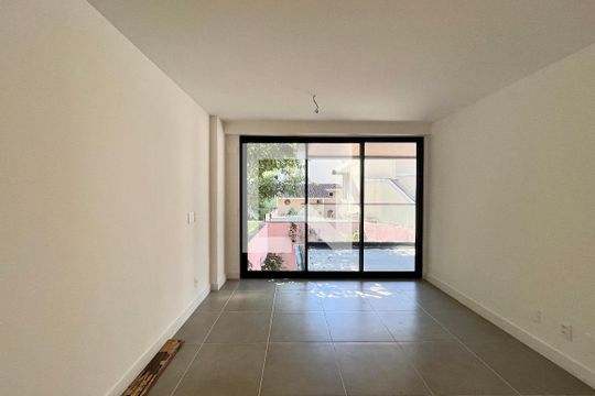 Sala  de apartamento à venda com 4 quartos, 135m² em Jardim Botânico, Rio de Janeiro
