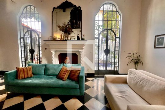 Casa à venda com 4 quartos, 266m² em Urca, Rio de Janeiro