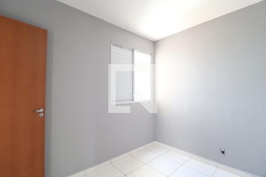 Quarto 1 de apartamento para alugar com 2 quartos, 57m² em Jardim Europa, Uberlândia