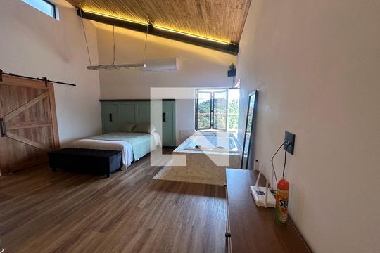 Suíte de casa para alugar com 1 quarto, 1212m² em Terras de San Nicolau, Barueri