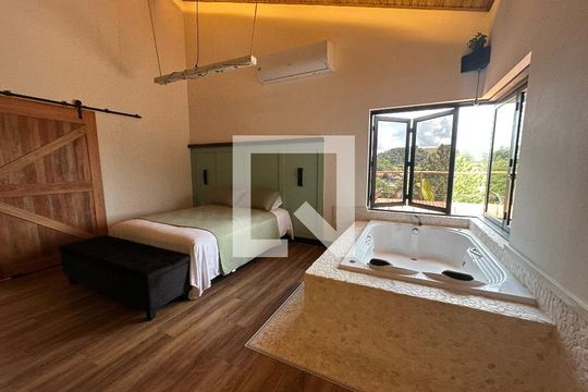 Suíte de casa para alugar com 1 quarto, 1212m² em Terras de San Nicolau, Barueri
