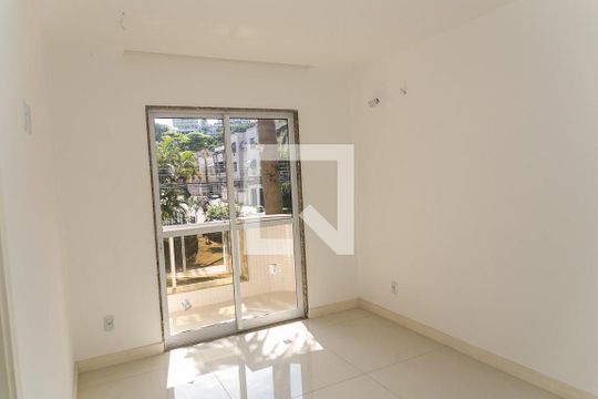 Quarto 1 de apartamento para alugar com 4 quartos, 200m² em Jardim Guanabara, Rio de Janeiro