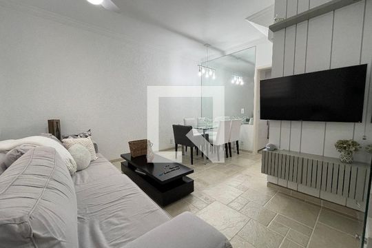 Sala de casa à venda com 3 quartos, 141m² em Rio Pequeno, São Paulo