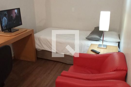 Sala de apartamento para alugar com 1 quarto, 55m² em Centro, Santo André