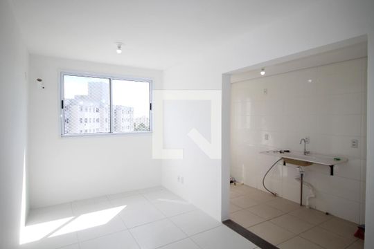 Sala de apartamento para alugar com 2 quartos, 45m² em Morro Santana, Porto Alegre