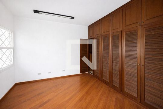 Quarto de casa à venda com 3 quartos, 325m² em Vila da Saúde, São Paulo
