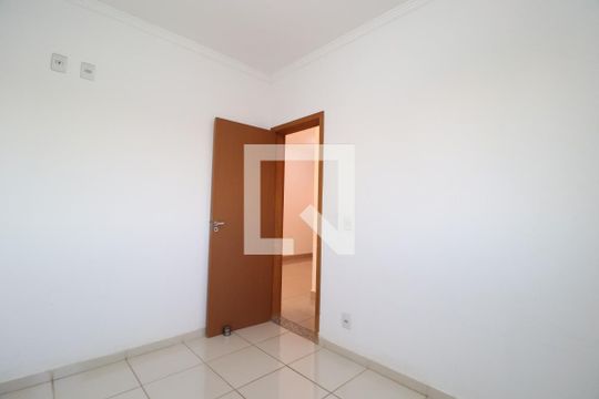 Quarto 1 de apartamento para alugar com 2 quartos, 55m² em Dona Zulmira, Uberlândia