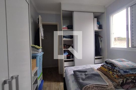 Quarto de apartamento à venda com 2 quartos, 50m² em Parque Erasmo Assunção, Santo André