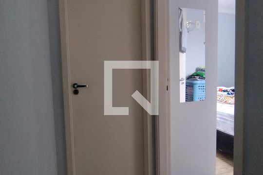 Corredor de apartamento à venda com 2 quartos, 50m² em Parque Erasmo Assunção, Santo André