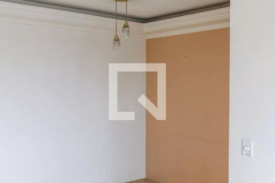Sala de apartamento para alugar com 2 quartos, 60m² em Vila Bertioga, São Paulo