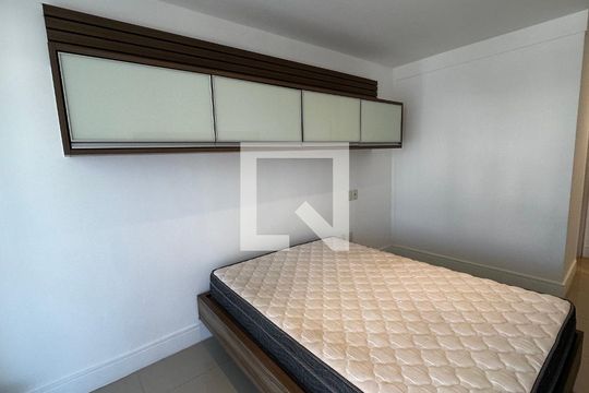Suíte 1 de casa de condomínio à venda com 4 quartos, 500m² em Barra da Tijuca, Rio de Janeiro