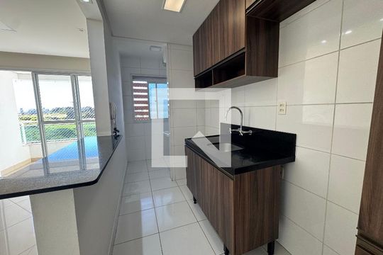 Cozinha de apartamento à venda com 2 quartos, 54m² em Quitaúna, Osasco
