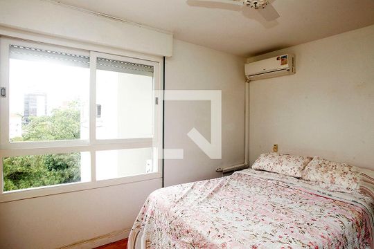 Quarto 2 de apartamento à venda com 2 quartos, 100m² em Petrópolis, Porto Alegre