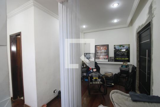 Sala de casa para alugar com 3 quartos, 380m² em Taquara, Rio de Janeiro