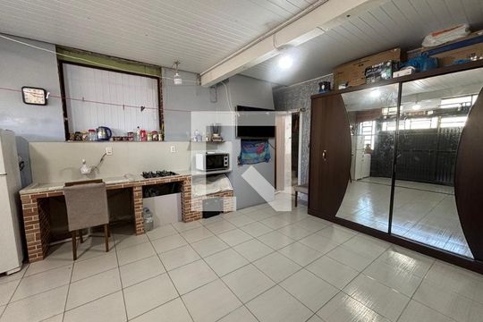 Casa para alugar com 1 quarto, 52m² em Santo Afonso, Novo Hamburgo