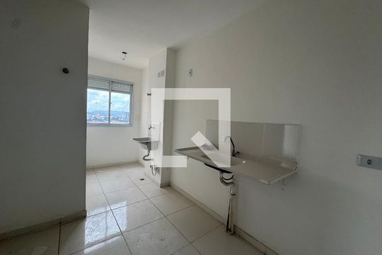 Apartamento para alugar com 2 quartos, 52m² em Padroeira, Osasco