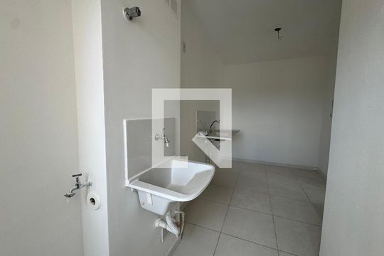 Apartamento para alugar com 2 quartos, 52m² em Padroeira, Osasco