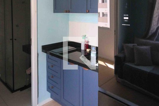 Sala e Cozinha de apartamento para alugar com 2 quartos, 26m² em Vila Ema, São Paulo